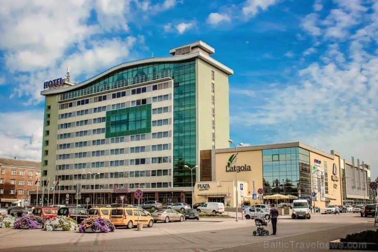 Viesnīcā Park Hotel «Latgola» rodams mājas siltums, komforts, kā arī iespējams veselīgi atpūsties un atjaunot labsajūtu saunā un burbuļojošā džakuzi Viesnīcā Park Hotel «Latgola» rodams mājas siltums, komforts, kā arī iespējams veselīgi atpūsties un atjaunot labsajūtu saunā un burbuļojošā džakuzi 238887