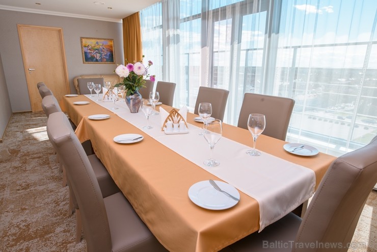 Viesnīcā Park Hotel «Latgola» rodams mājas siltums, komforts, kā arī iespējams veselīgi atpūsties un atjaunot labsajūtu saunā un burbuļojošā džakuzi Viesnīcā Park Hotel «Latgola» rodams mājas siltums, komforts, kā arī iespējams veselīgi atpūsties un atjaunot labsajūtu saunā un burbuļojošā džakuzi 238890