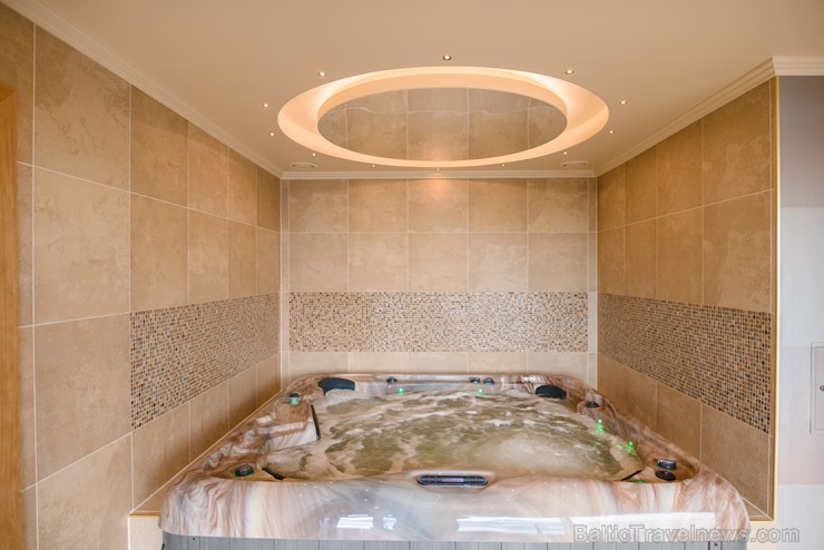 Viesnīcā Park Hotel «Latgola» rodams mājas siltums, komforts, kā arī iespējams veselīgi atpūsties un atjaunot labsajūtu saunā un burbuļojošā džakuzi Viesnīcā Park Hotel «Latgola» rodams mājas siltums, komforts, kā arī iespējams veselīgi atpūsties un atjaunot labsajūtu saunā un burbuļojošā džakuzi 238896