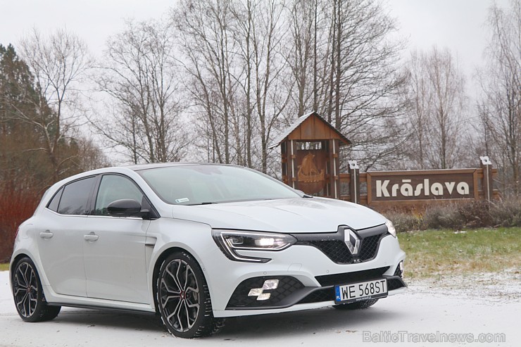 Travelnews.lv apceļo Latgali ar jauno un sportisko «Renault Megane R.S.» ar 280 zirgspēkiem 239082