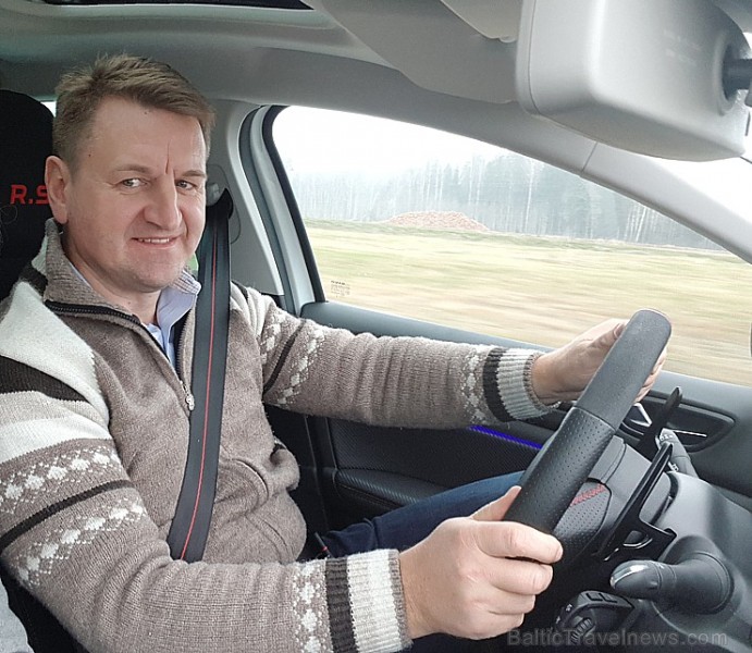 Travelnews.lv apceļo Latgali ar jauno un sportisko «Renault Megane R.S.» ar 280 zirgspēkiem 239132