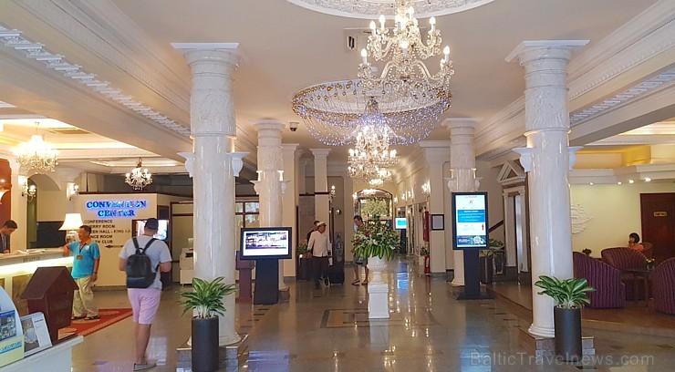 Travelnews.lv nakšņo Vjetnamas viesnīcā «Royal Hotel Saigon» Hošiminā. Sadarbībā ar 365 brīvdienas un Turkish Airlines Travelnews.lv nakšņo Vjetnamas viesnīcā «Royal Hotel Saigon» Hošiminā. Sadarbībā ar 365 brīvdienas un Turkish Airlines 239142