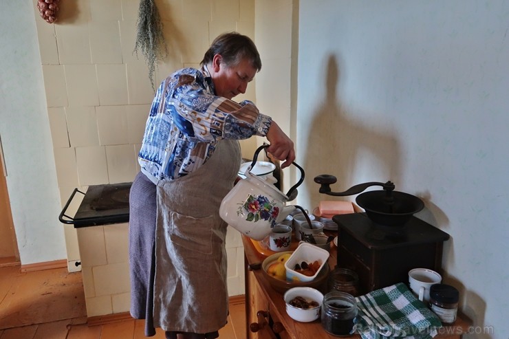Kad dzestrums lien piedurknēs un tumsa plātās aiz logiem, Kārļa Ulmaņa piemiņas muzejs Kad dzestrums lien piedurknēs un tumsa plātās aiz logiem, Kārļa Ulmaņa piemiņas muzejs