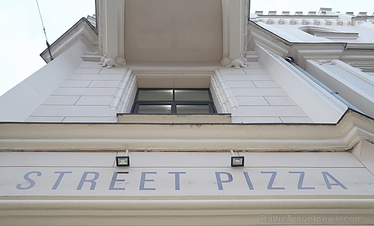 Pārdaugavā atvērusies īsta itāļu picērija «Street Pizza», kas ir vienīgā Baltijā ar Neapoles sertifikātu Pārdaugavā atvērusies īsta itāļu picērija «Street Pizza», kas ir vienīgā Baltijā ar Neapoles sertifikātu 239793