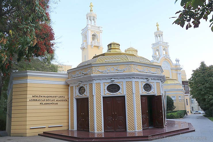 Travelnews.lv iepazīst Azerbaidžānas galvaspilsētas Baku ikdienas dzīvi. Sadarbībā ar Latvijas vēstniecību Azerbaidžānā un tūrisma firmu «RANTUR Trave Travelnews.lv iepazīst Azerbaidžānas galvaspilsētas Baku ikdienas dzīvi. Sadarbībā ar Latvijas vēstniecību Azerbaidžānā un tūrisma firmu «RANTUR Trave 239794