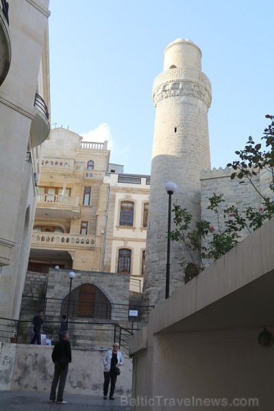Travelnews.lv iepazīst Azerbaidžānas galvaspilsētas Baku ikdienas dzīvi. Sadarbībā ar Latvijas vēstniecību Azerbaidžānā un tūrisma firmu «RANTUR Trave Travelnews.lv iepazīst Azerbaidžānas galvaspilsētas Baku ikdienas dzīvi. Sadarbībā ar Latvijas vēstniecību Azerbaidžānā un tūrisma firmu «RANTUR Trave 239802
