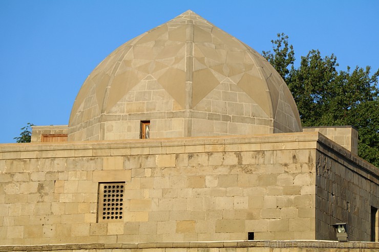 Travelnews.lv iepazīst Azerbaidžānas galvaspilsētas Baku ikdienas dzīvi. Sadarbībā ar Latvijas vēstniecību Azerbaidžānā un tūrisma firmu «RANTUR Trave Travelnews.lv iepazīst Azerbaidžānas galvaspilsētas Baku ikdienas dzīvi. Sadarbībā ar Latvijas vēstniecību Azerbaidžānā un tūrisma firmu «RANTUR Trave 239806