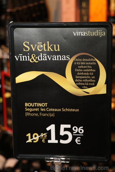 Rīgas restorānā «Vīna studija» Stabu ielā 5.12.2018 māksliniece Elita Patmalniece ir iekārtojusi gleznu personālizstādi 240205
