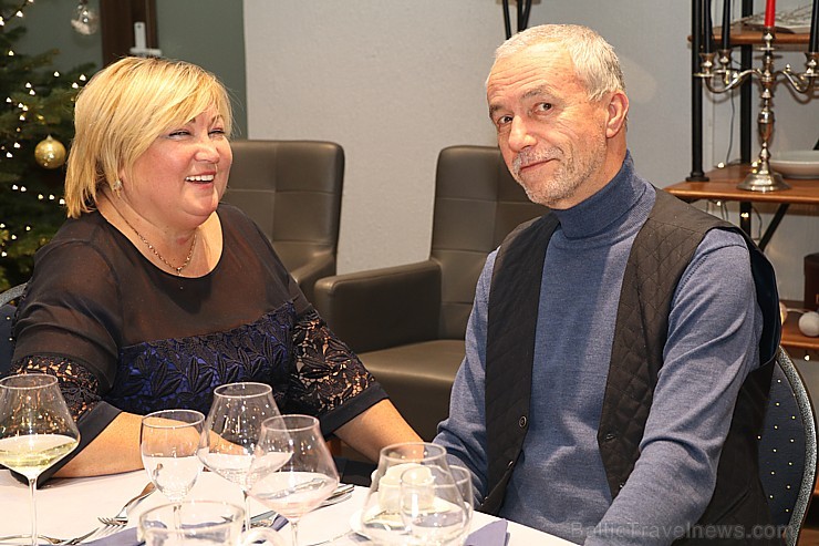 Somijas lidsabiedrība «Finnair» kopā ar Latvijas ceļojumu aģentūrām ieskandina Ziemassvētku sajūtu Somijas lidsabiedrība «Finnair» kopā ar Latvijas ceļojumu aģentūrām ieskandina Ziemassvētku sajūtu 240531