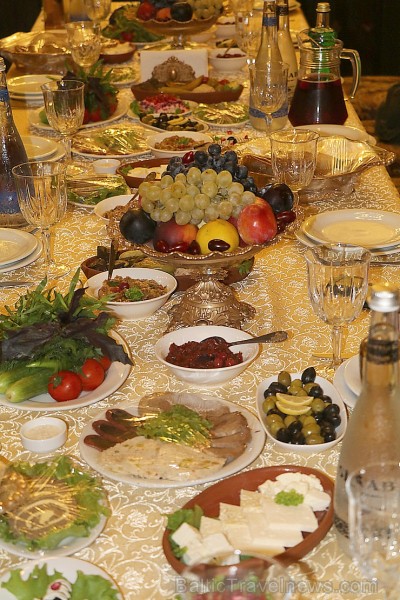 Travelnews.lv apmeklē Baku muzeja stila restorānu «Shirvanshah Museum Restaurant». Sadarbībā ar Latvijas vēstniecību Azerbaidžānā un tūrisma firmu «RA Travelnews.lv apmeklē Baku muzeja stila restorānu «Shirvanshah Museum Restaurant». Sadarbībā ar Latvijas vēstniecību Azerbaidžānā un tūrisma firmu «RA 240589