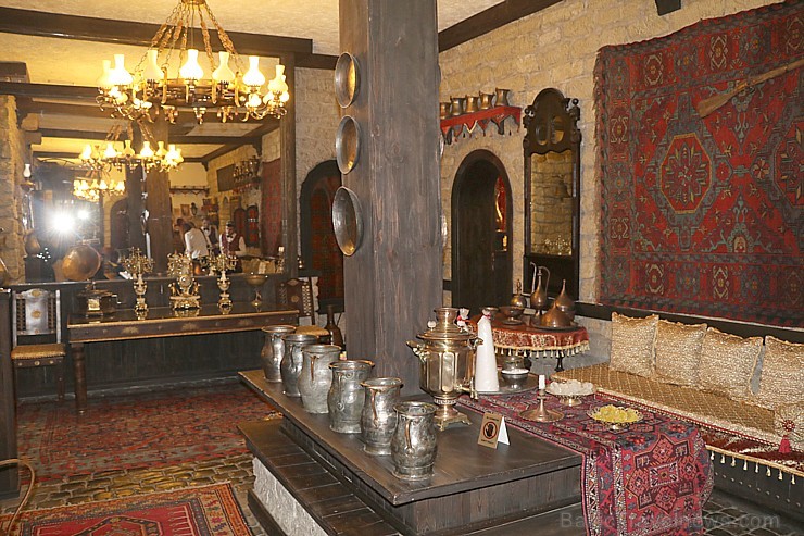 Travelnews.lv apmeklē Baku muzeja stila restorānu «Shirvanshah Museum Restaurant». Sadarbībā ar Latvijas vēstniecību Azerbaidžānā un tūrisma firmu «RA Travelnews.lv apmeklē Baku muzeja stila restorānu «Shirvanshah Museum Restaurant». Sadarbībā ar Latvijas vēstniecību Azerbaidžānā un tūrisma firmu «RA 240616