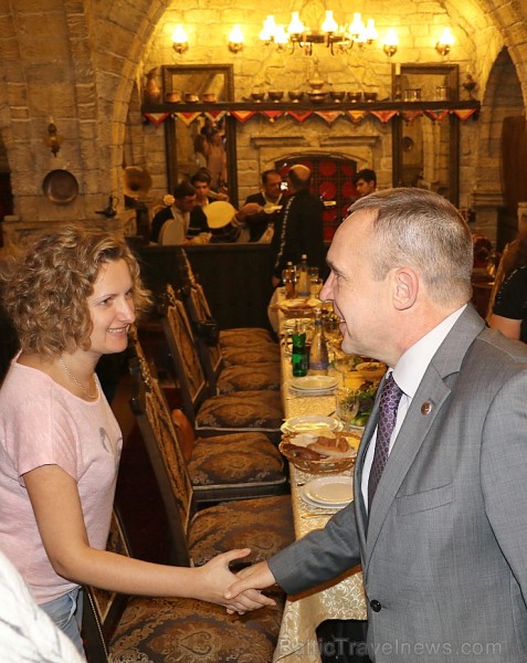 Travelnews.lv apmeklē Baku muzeja stila restorānu «Shirvanshah Museum Restaurant». Sadarbībā ar Latvijas vēstniecību Azerbaidžānā un tūrisma firmu «RA Travelnews.lv apmeklē Baku muzeja stila restorānu «Shirvanshah Museum Restaurant». Sadarbībā ar Latvijas vēstniecību Azerbaidžānā un tūrisma firmu «RA 240622