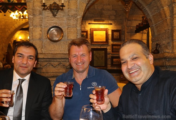 Travelnews.lv apmeklē Baku muzeja stila restorānu «Shirvanshah Museum Restaurant». Sadarbībā ar Latvijas vēstniecību Azerbaidžānā un tūrisma firmu «RA Travelnews.lv apmeklē Baku muzeja stila restorānu «Shirvanshah Museum Restaurant». Sadarbībā ar Latvijas vēstniecību Azerbaidžānā un tūrisma firmu «RA 240629