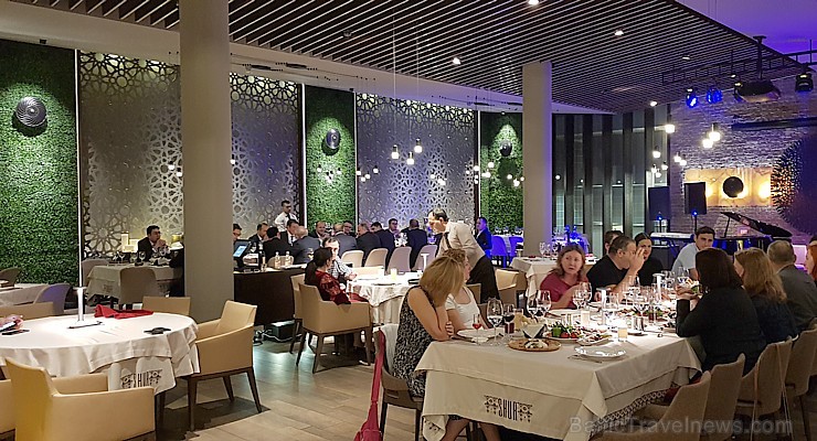 Travelnews.lv iepazīst moderna stila restorānu «Shur» Azerbaidžānas galvaspilsētā. Sadarbībā ar Latvijas vēstniecību Azerbaidžānā un tūrisma firmu «RA Travelnews.lv iepazīst moderna stila restorānu «Shur» Azerbaidžānas galvaspilsētā. Sadarbībā ar Latvijas vēstniecību Azerbaidžānā un tūrisma firmu «RA 240747