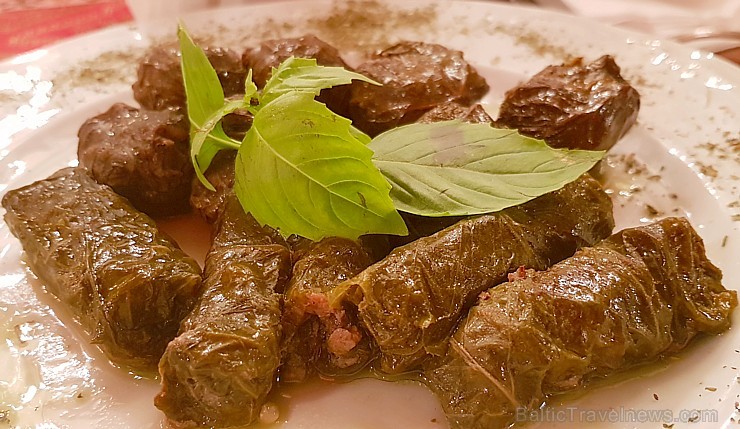 Travelnews.lv apmeklē Baku steiku restorānu «Mangal Steak House». Sadarbībā ar Latvijas vēstniecību Azerbaidžānā un tūrisma firmu «RANTUR Travel Agenc Travelnews.lv apmeklē Baku steiku restorānu «Mangal Steak House». Sadarbībā ar Latvijas vēstniecību Azerbaidžānā un tūrisma firmu «RANTUR Travel Agenc 241208