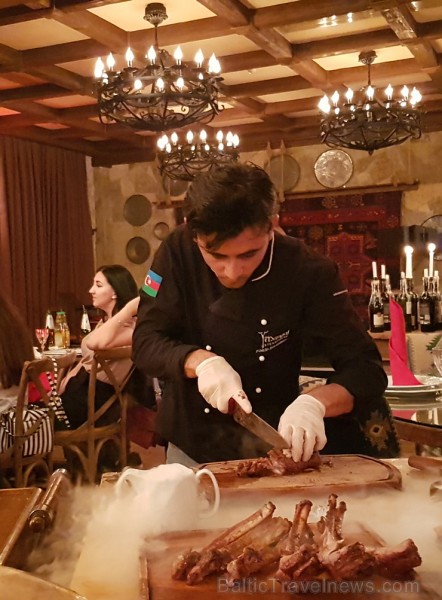 Travelnews.lv apmeklē Baku steiku restorānu «Mangal Steak House». Sadarbībā ar Latvijas vēstniecību Azerbaidžānā un tūrisma firmu «RANTUR Travel Agenc Travelnews.lv apmeklē Baku steiku restorānu «Mangal Steak House». Sadarbībā ar Latvijas vēstniecību Azerbaidžānā un tūrisma firmu «RANTUR Travel Agenc 241216