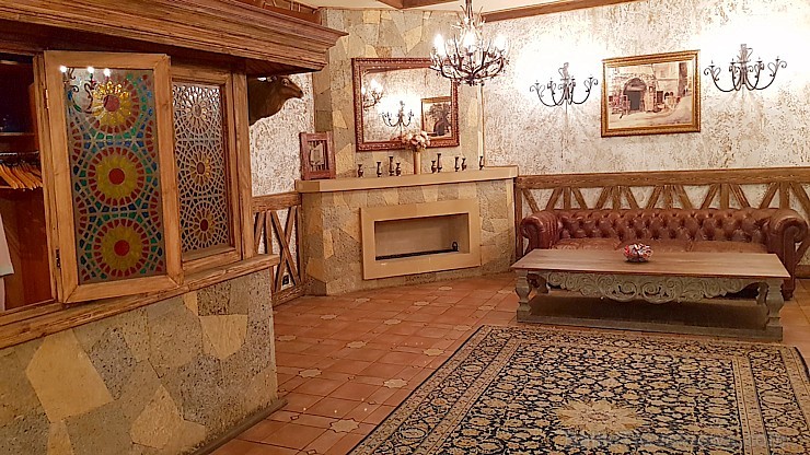 Travelnews.lv apmeklē Baku steiku restorānu «Mangal Steak House». Sadarbībā ar Latvijas vēstniecību Azerbaidžānā un tūrisma firmu «RANTUR Travel Agenc Travelnews.lv apmeklē Baku steiku restorānu «Mangal Steak House». Sadarbībā ar Latvijas vēstniecību Azerbaidžānā un tūrisma firmu «RANTUR Travel Agenc 241224