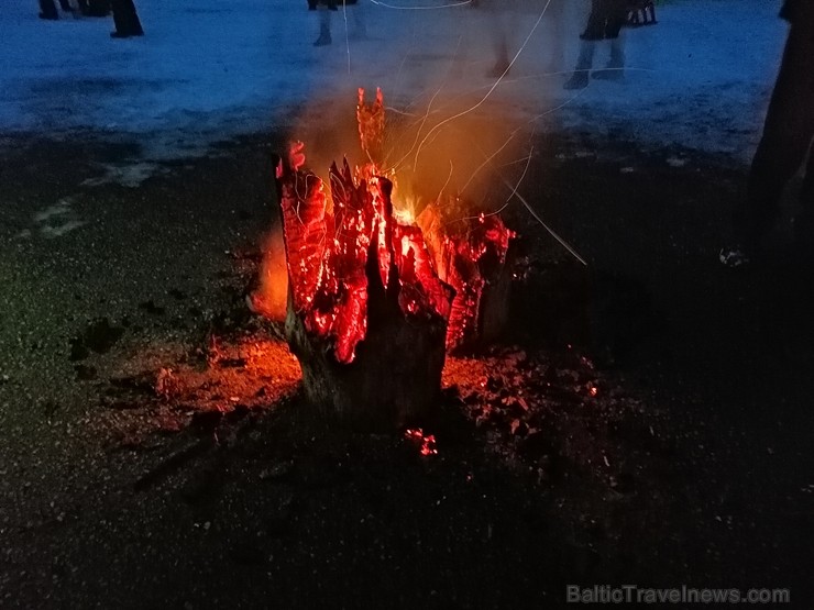 Mazsalacā, Skaņākalna dabas parkā, Ziemassvētku pasakumā Mazsalacā, Skaņākalna dabas parkā, Ziemassvētku pasakumā