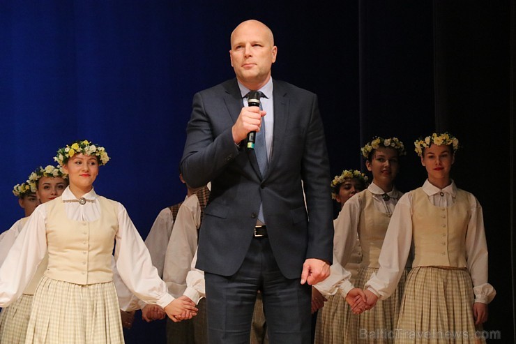 Ogres bērnu un jauniešu tautas deju studija «Pīlādzītis» atzīmē 30 gadu jubileju 243086