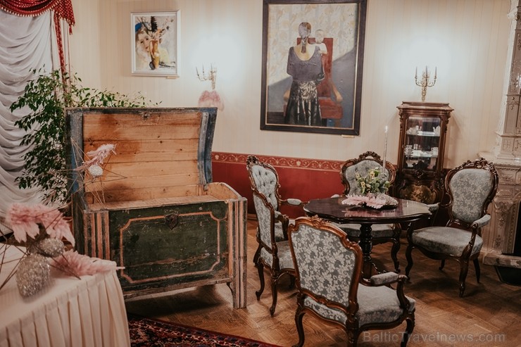 Ar pieciem dažādiem restorāniem vienas nakts laikā «Dikļu pilī» viesi pavadījuši veco un sagaidījuši Jauno gadu 243134
