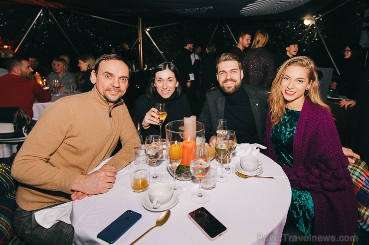 Caur gardiem ēdieniem, dzērieniem, improvizāciju un pārsteigumiem aizvadīts pirmais #VIEDI ziemas pop-up restorāna Caur gardiem ēdieniem, dzērieniem, improvizāciju un pārsteigumiem aizvadīts pirmais #VIEDI ziemas pop-up restorāna