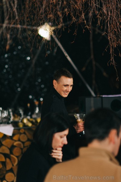 Caur gardiem ēdieniem, dzērieniem, improvizāciju un pārsteigumiem aizvadīts pirmais #VIEDI ziemas pop-up restorāna Caur gardiem ēdieniem, dzērieniem, improvizāciju un pārsteigumiem aizvadīts pirmais #VIEDI ziemas pop-up restorāna