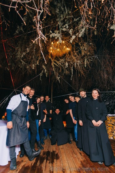 Caur gardiem ēdieniem, dzērieniem, improvizāciju un pārsteigumiem aizvadīts pirmais #VIEDI ziemas pop-up restorāna Caur gardiem ēdieniem, dzērieniem, improvizāciju un pārsteigumiem aizvadīts pirmais #VIEDI ziemas pop-up restorāna