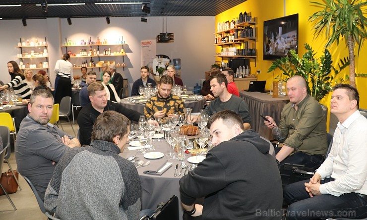 «Promo Cash&Carry Gastro» studijā viesojas Igaunijas restorāna «Söe» šefpavārs Pāvels Gurjanovs ar meistarklasi, kurš ir pasaules prestižā konkursa «B «Promo Cash&Carry Gastro» studijā viesojas Igaunijas restorāna «Söe» šefpavārs Pāvels Gurjanovs ar meistarklasi, kurš ir pasaules prestižā konkursa «B 244072