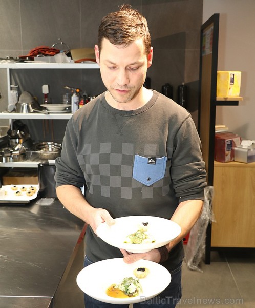«Promo Cash&Carry Gastro» studijā viesojas Igaunijas restorāna «Söe» šefpavārs Pāvels Gurjanovs ar meistarklasi, kurš ir pasaules prestižā konkursa «B «Promo Cash&Carry Gastro» studijā viesojas Igaunijas restorāna «Söe» šefpavārs Pāvels Gurjanovs ar meistarklasi, kurš ir pasaules prestižā konkursa «B 244084