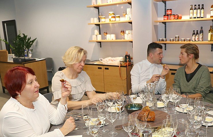 «Promo Cash&Carry Gastro» studijā viesojas Igaunijas restorāna «Söe» šefpavārs Pāvels Gurjanovs ar meistarklasi, kurš ir pasaules prestižā konkursa «B «Promo Cash&Carry Gastro» studijā viesojas Igaunijas restorāna «Söe» šefpavārs Pāvels Gurjanovs ar meistarklasi, kurš ir pasaules prestižā konkursa «B 244114