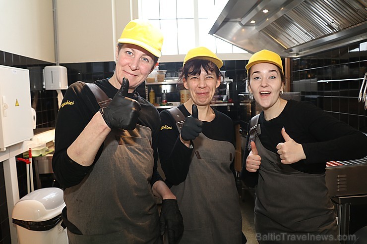 Kopš sestdienas (9.02.2019) oficiāli ir atvēries pirmais iekštelpu gastronomijas tirgus Latvijā «Centrālais Gastro Tirgus» Kopš sestdienas (9.02.2019) oficiāli ir atvēries pirmais iekštelpu gastronomijas tirgus Latvijā «Centrālais Gastro Tirgus» 245678