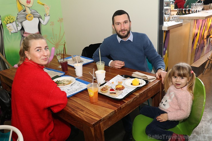 Kopš sestdienas (9.02.2019) oficiāli ir atvēries pirmais iekštelpu gastronomijas tirgus Latvijā «Centrālais Gastro Tirgus» Kopš sestdienas (9.02.2019) oficiāli ir atvēries pirmais iekštelpu gastronomijas tirgus Latvijā «Centrālais Gastro Tirgus» 245690