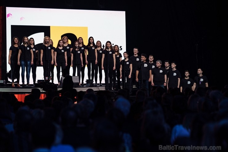 Daugavpils kā tikšanās vieta sevi ir vairāk nekā attaisnojusi, bet publikas siltā «Muzikālās Bankas 2018» dalībnieku uzņemšana radījusi īstenu svētku Daugavpils kā tikšanās vieta sevi ir vairāk nekā attaisnojusi, bet publikas siltā «Muzikālās Bankas 2018» dalībnieku uzņemšana radījusi īstenu svētku 245783