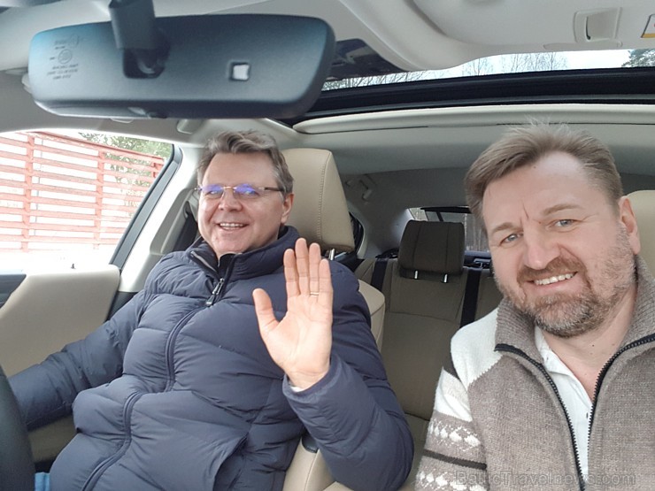 Travelnews.lv apceļo Pierīgu ar jauno priekšpiedziņas «Lexus ES 300h Luxury» 245897