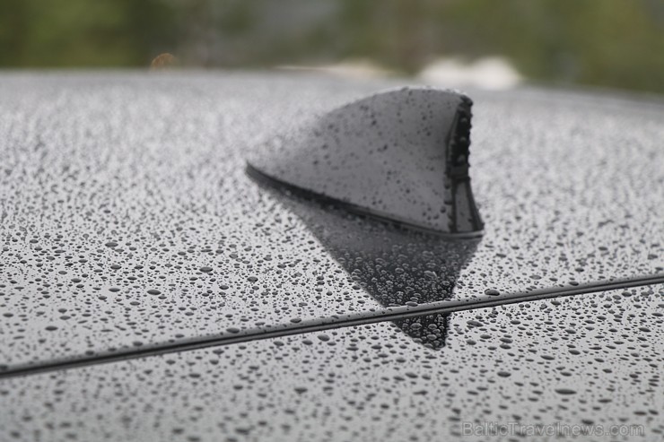 Travelnews.lv apceļo Pierīgu ar jauno priekšpiedziņas «Lexus ES 300h Luxury» 245900