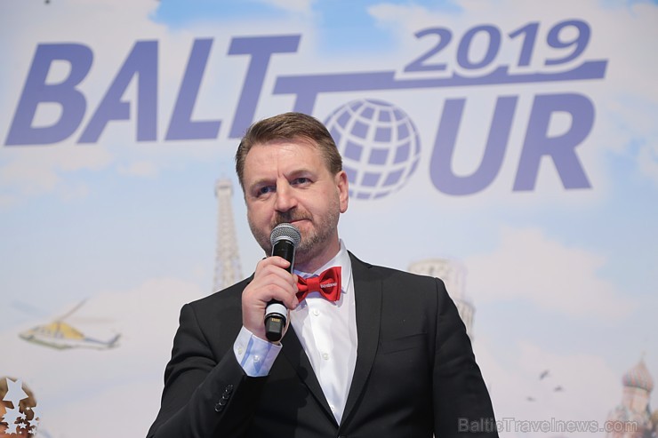 Sveicam «GADA CILVĒKS TŪRISMĀ 2018» laureātus tūrisma izstādē «Balttour 2019». Foto: Rojs Maizītis 246622