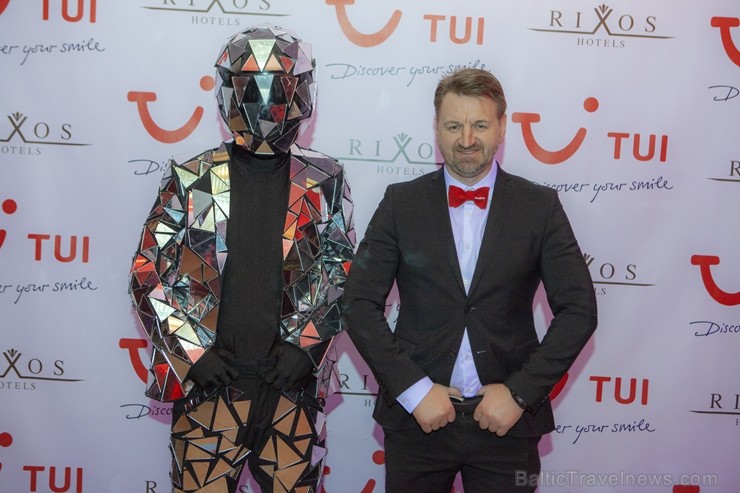 Tūroperators «TUI Baltics» organizē ceļojumu konsultantiem krāšņu izklaides nakts balli 246826