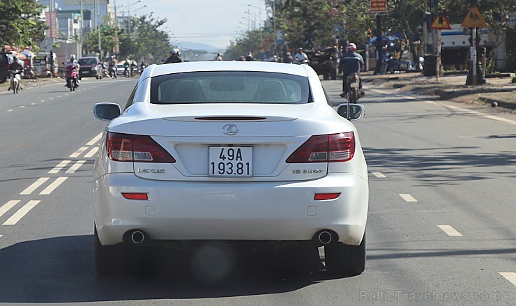 Travelnews.lv ceļo ar autobusu no Muine pludmales uz Dalatu Vjetnamā. Atbalsta: 365 brīvdienas un Turkish Airlines Travelnews.lv ceļo ar autobusu no Muine pludmales uz Dalatu Vjetnamā. Atbalsta: 365 brīvdienas un Turkish Airlines 246887