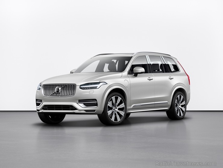 2020. modeļa gada XC90 variet pasūtīt ar atšķirīgu sēdvietu izvietojumu. No četru sēdvietu varianta 2020. modeļa gada XC90 variet pasūtīt ar atšķirīgu sēdvietu izvietojumu. No četru sēdvietu varianta
