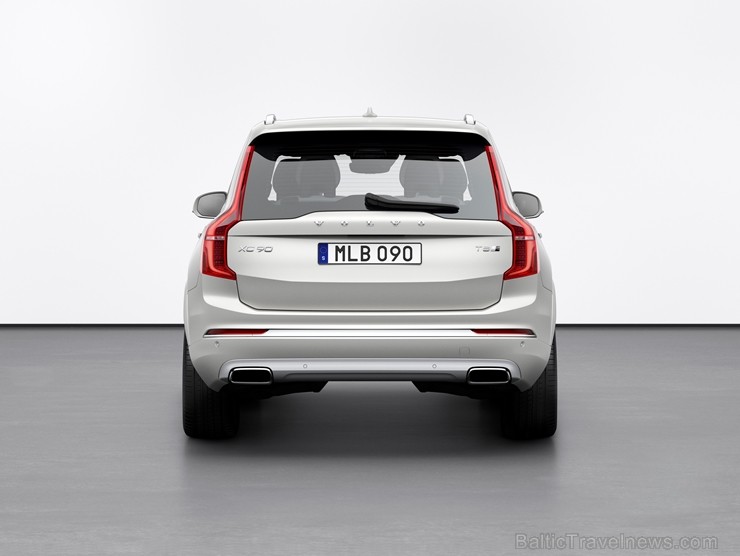 2020. modeļa gada XC90 variet pasūtīt ar atšķirīgu sēdvietu izvietojumu. No četru sēdvietu varianta 2020. modeļa gada XC90 variet pasūtīt ar atšķirīgu sēdvietu izvietojumu. No četru sēdvietu varianta
