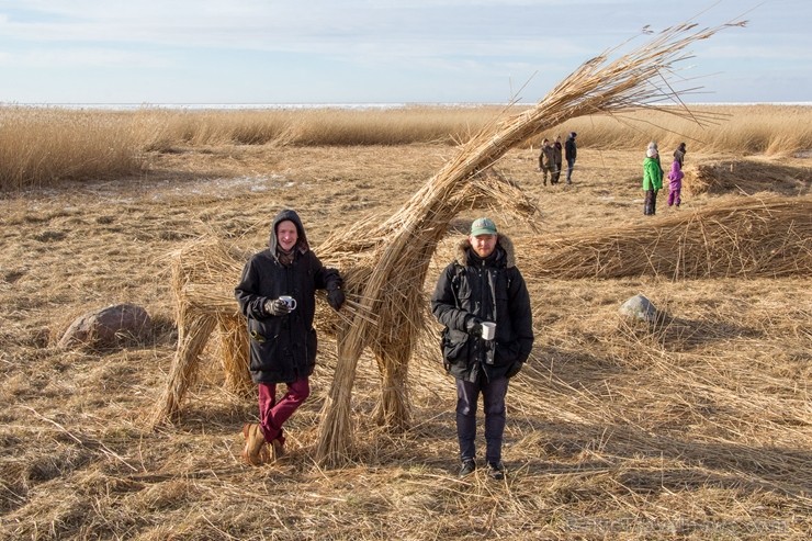Dabai draudzīgajā Niedru skulptūru festivālā, kas norisinājās 2. martā,bija iespēja radoši izpausties un aizraujoši pavadīt laiku brīvā dabā, no pašu Dabai draudzīgajā Niedru skulptūru festivālā, kas norisinājās 2. martā,bija iespēja radoši izpausties un aizraujoši pavadīt laiku brīvā dabā, no pašu 248153