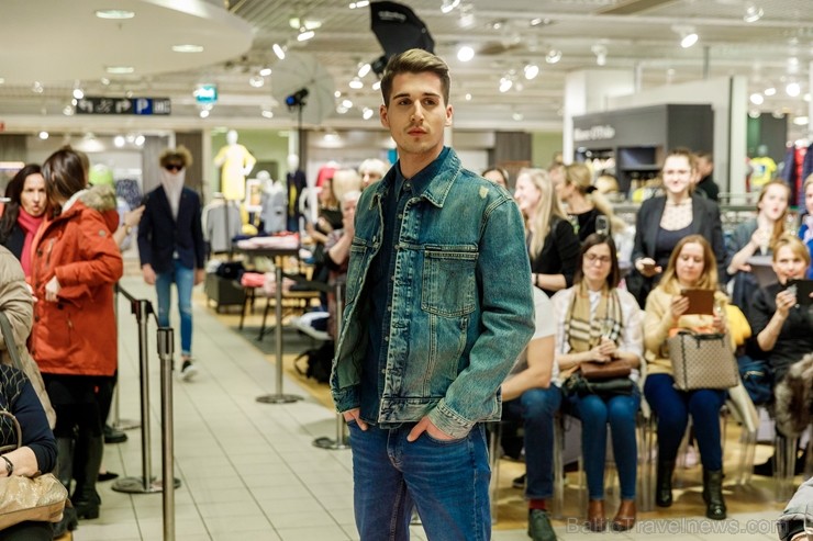 Universālveikals Stockmann rīkoja krāšņas pavasara sezonas atnākšanas svinības, pulcējot vienkopus spilgtas, sabiedrībā zināmas personības jaunās pava Universālveikals Stockmann rīkoja krāšņas pavasara sezonas atnākšanas svinības, pulcējot vienkopus spilgtas, sabiedrībā zināmas personības jaunās pava 248191