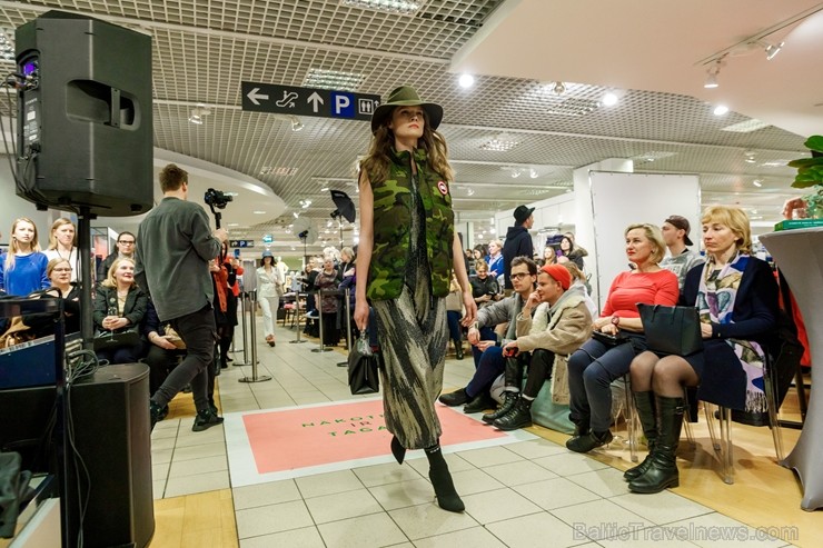 Universālveikals Stockmann rīkoja krāšņas pavasara sezonas atnākšanas svinības, pulcējot vienkopus spilgtas, sabiedrībā zināmas personības jaunās pava Universālveikals Stockmann rīkoja krāšņas pavasara sezonas atnākšanas svinības, pulcējot vienkopus spilgtas, sabiedrībā zināmas personības jaunās pava 248221