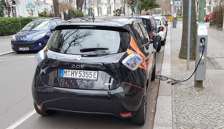 «Sixt» kā pirmā premium klases auto noma pasaulē prezentē mobilitātes platformas aplikāciju tūrisma izstādē «ITB Berlin» - «SIXT rent, SIXT share un «Sixt» kā pirmā premium klases auto noma pasaulē prezentē mobilitātes platformas aplikāciju tūrisma izstādē «ITB Berlin» - «SIXT rent, SIXT share un 248638