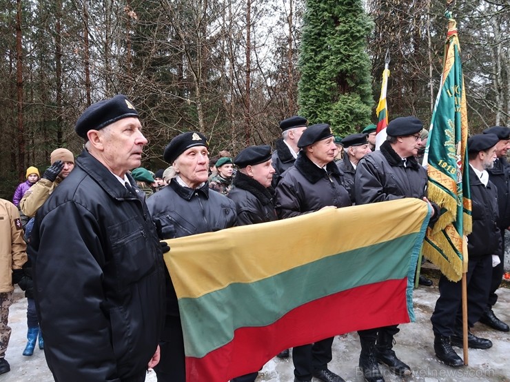 Pie Īles nacionālo partizānu bunkura notika piemiņas brīdis un kaujas rekonstrukcija Pie Īles nacionālo partizānu bunkura notika piemiņas brīdis un kaujas rekonstrukcija