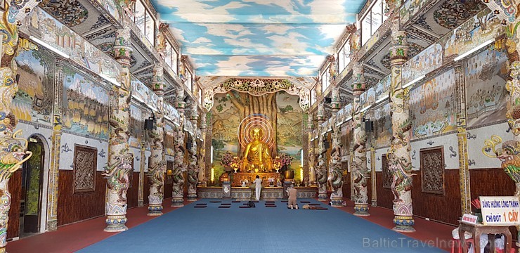 Travelnews.lv iepazīst vjetnamiesu budistu templi Linh-Phuoc-Pagode Dakotā. Atbalsta: 365 brīvdienas un Turkish Airlines Travelnews.lv iepazīst vjetnamiesu budistu templi Linh-Phuoc-Pagode Dakotā. Atbalsta: 365 brīvdienas un Turkish Airlines 249312