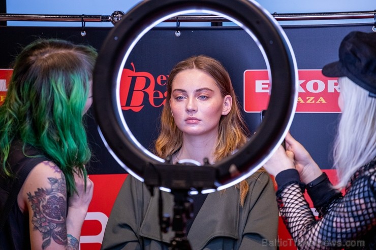 Universālveikalā «Elkor Plaza» uz pavasara skaistuma pasākumu «Expo Beauty Meetup 2019» vienkopus pulcējās vairāk nekā 50 skaistuma industrijas profes Universālveikalā «Elkor Plaza» uz pavasara skaistuma pasākumu «Expo Beauty Meetup 2019» vienkopus pulcējās vairāk nekā 50 skaistuma industrijas profes 249917