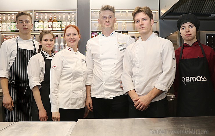 Travelnews.lv 5.04.2019 apmeklē igauņu šefpavāra Vladislava Djačuka garšīgo prezentāciju, ko organizē par godu «Bocuse d Or» Eiropas pusfinālam Tallin Travelnews.lv 5.04.2019 apmeklē igauņu šefpavāra Vladislava Djačuka garšīgo prezentāciju, ko organizē par godu «Bocuse d Or» Eiropas pusfinālam Tallin 250809