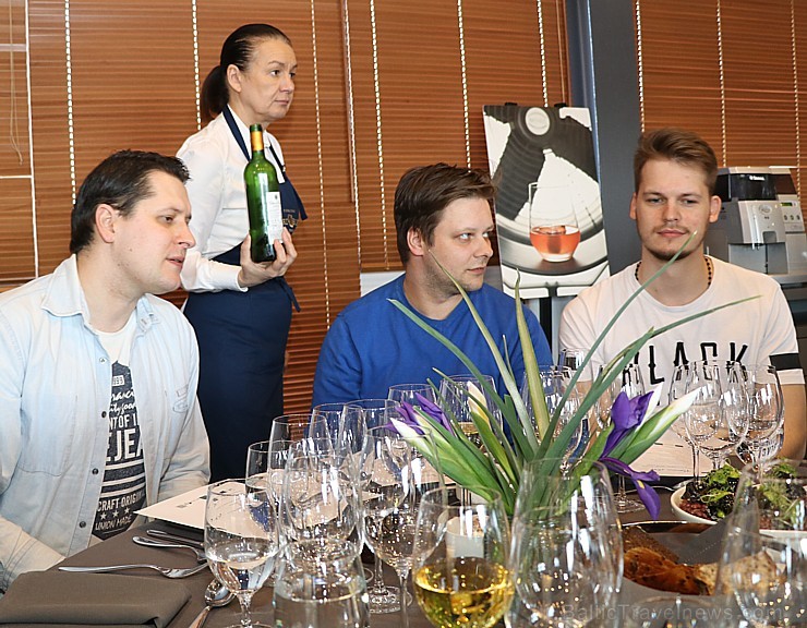 Travelnews.lv 5.04.2019 apmeklē igauņu šefpavāra Vladislava Djačuka garšīgo prezentāciju, ko organizē par godu «Bocuse d Or» Eiropas pusfinālam Tallin Travelnews.lv 5.04.2019 apmeklē igauņu šefpavāra Vladislava Djačuka garšīgo prezentāciju, ko organizē par godu «Bocuse d Or» Eiropas pusfinālam Tallin 250816