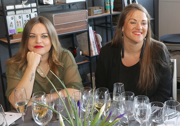 Travelnews.lv 5.04.2019 apmeklē igauņu šefpavāra Vladislava Djačuka garšīgo prezentāciju, ko organizē par godu «Bocuse d Or» Eiropas pusfinālam Tallin Travelnews.lv 5.04.2019 apmeklē igauņu šefpavāra Vladislava Djačuka garšīgo prezentāciju, ko organizē par godu «Bocuse d Or» Eiropas pusfinālam Tallin 250817